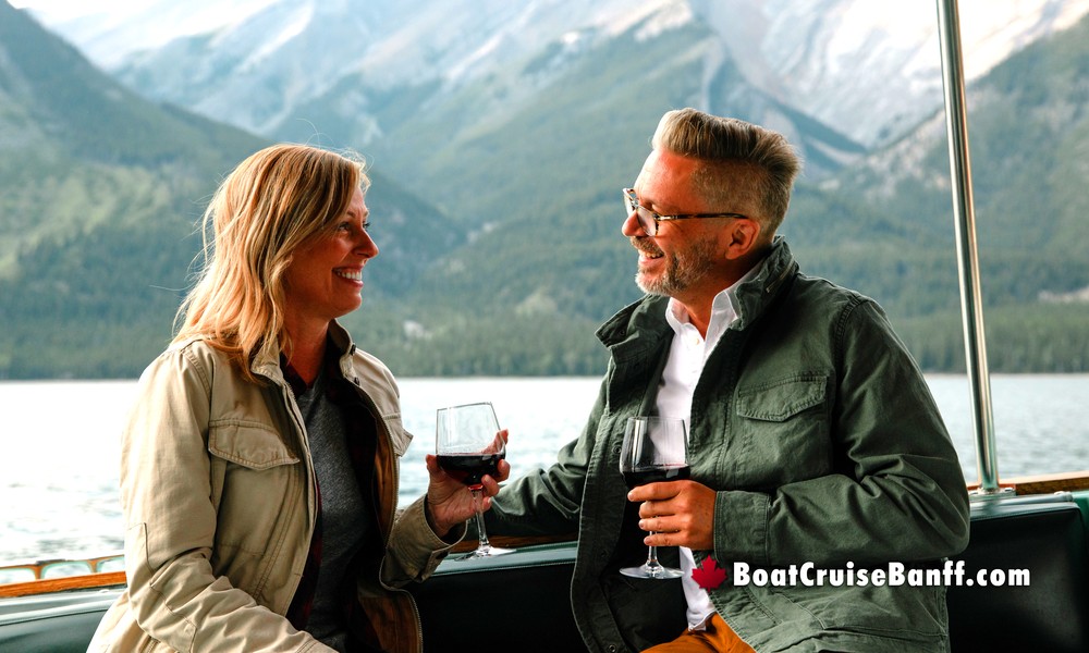 Banff Boat Cruise Features